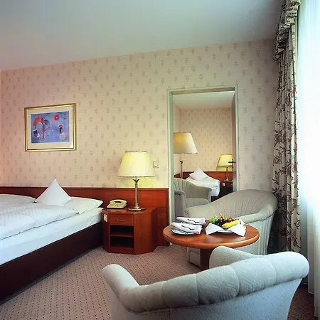 Отель Maritim 4*