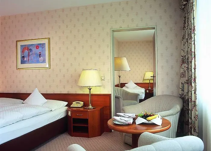 Отель Maritim 4*